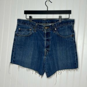 Levi’s Y2K Ryan Low Slung Loose Straight Cut Off Button Fly Shorts Size 34